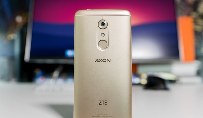 Новый смартфон ZTE Axon 7