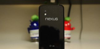 Смартфон Nexus 4